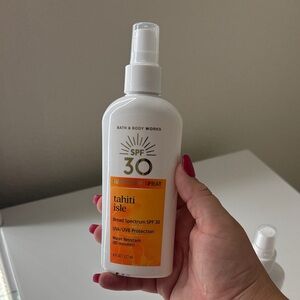 Bath & Body Works Tahiti Isle SPF 30 Sunscreen Spray